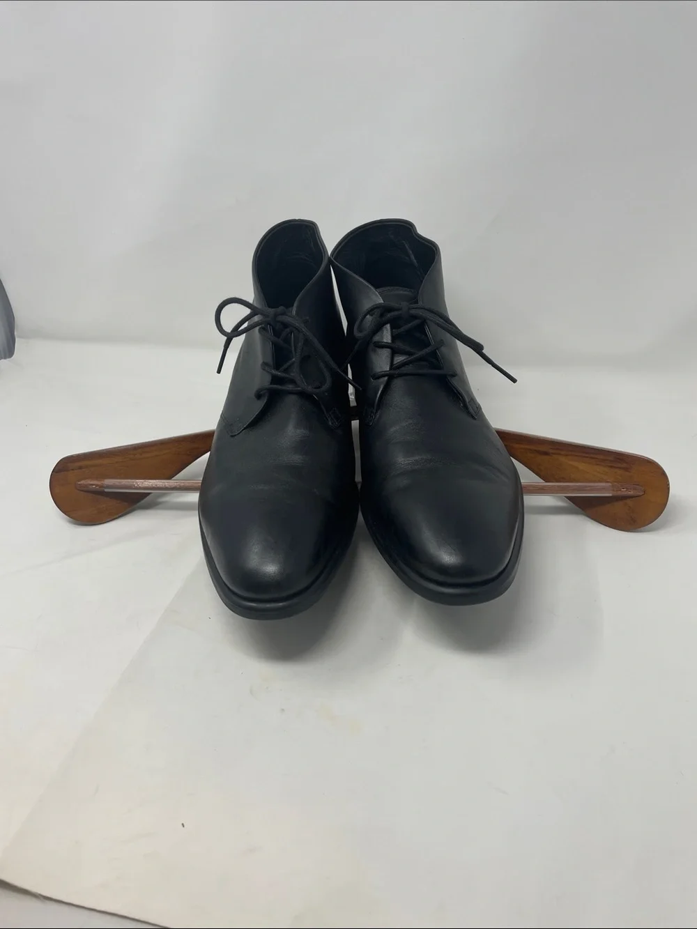 Ecco Black Leather Lace-Up Chukka Boots Size 11 Excellent Condition